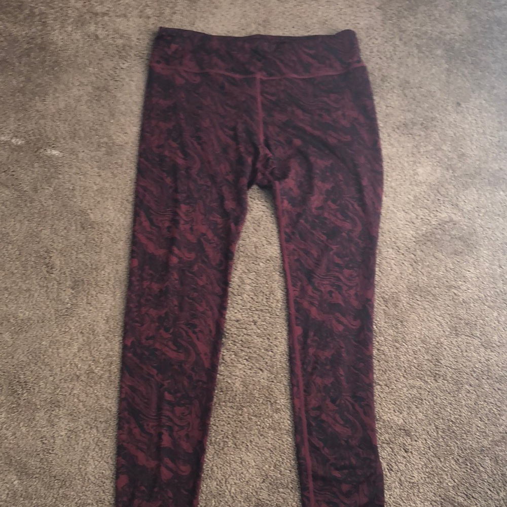 ReActivate Burgundy marble leggings